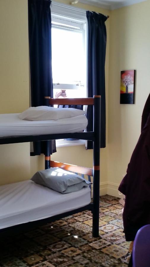 Empire Hotel Backpackers Oamaru Ngoại thất bức ảnh