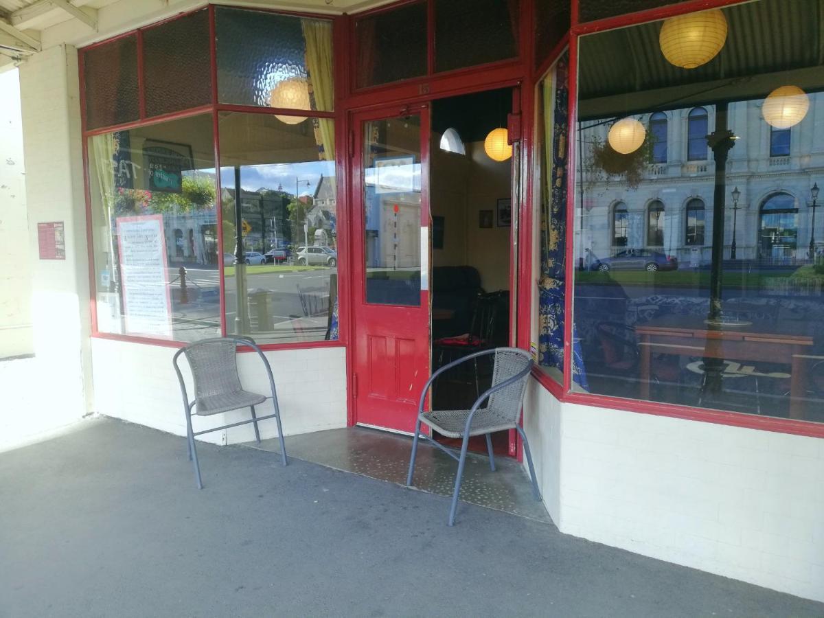 Empire Hotel Backpackers Oamaru Ngoại thất bức ảnh