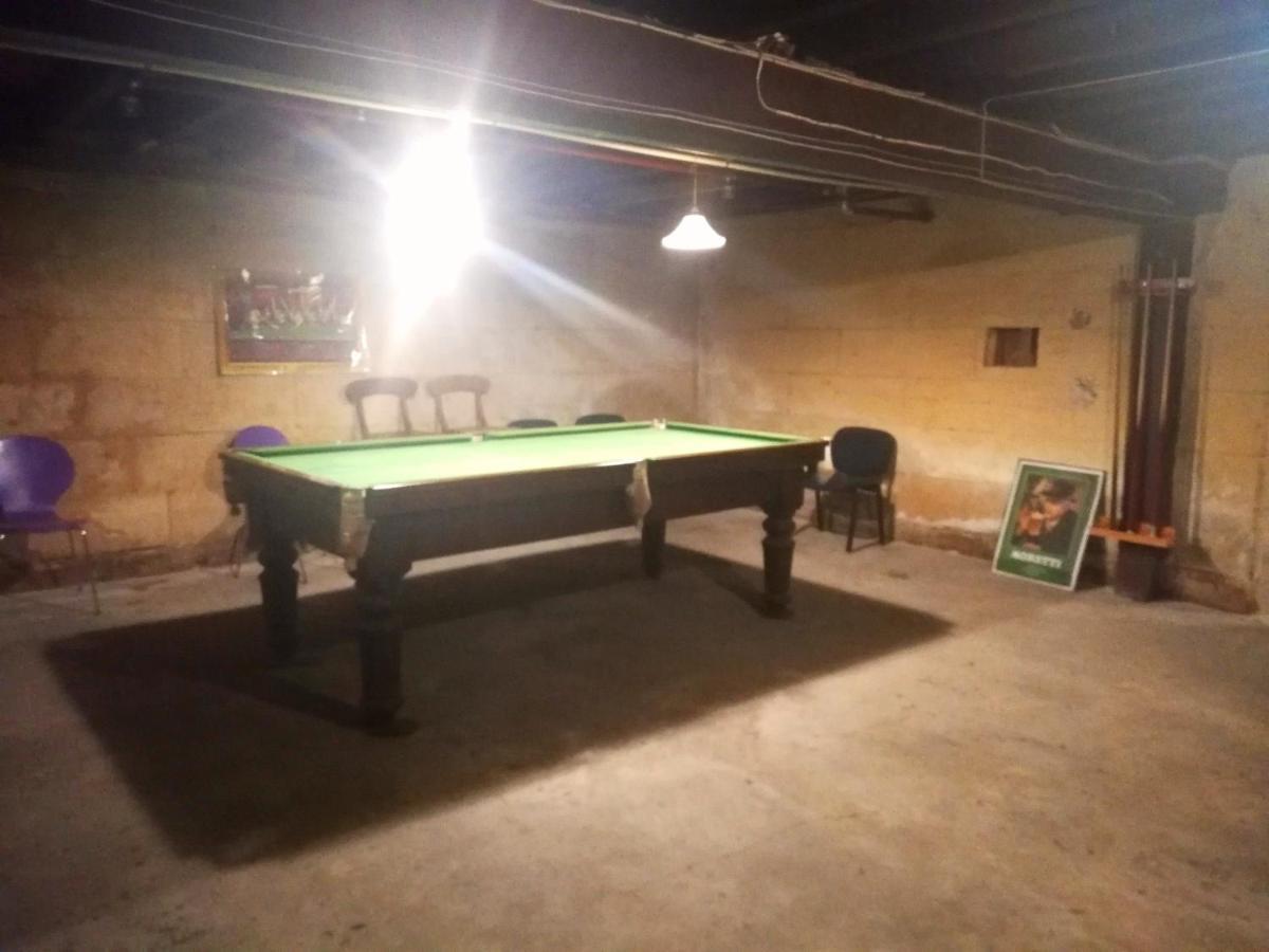 Empire Hotel Backpackers Oamaru Ngoại thất bức ảnh